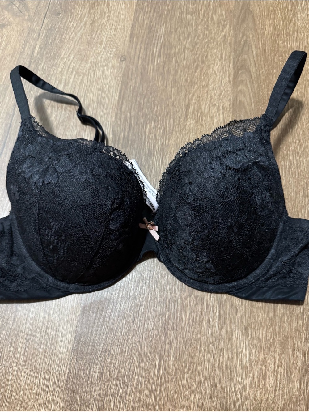 Victoria's Secret Body by Victoria Perfect Shape Underwire Black Lace Bra 38B